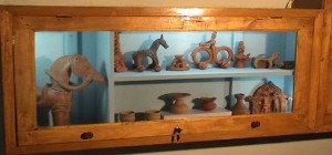 Kolong Museum was established in the same day of foundation of Kolong Kala Kendra.